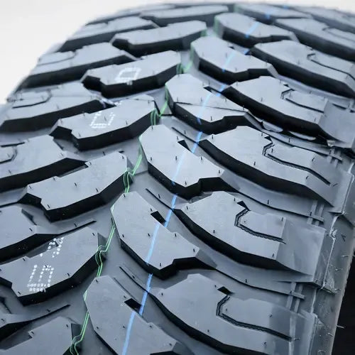 235/65R17-8C 109/105Q COMFORSER CF3000 M/T LLANTA MT