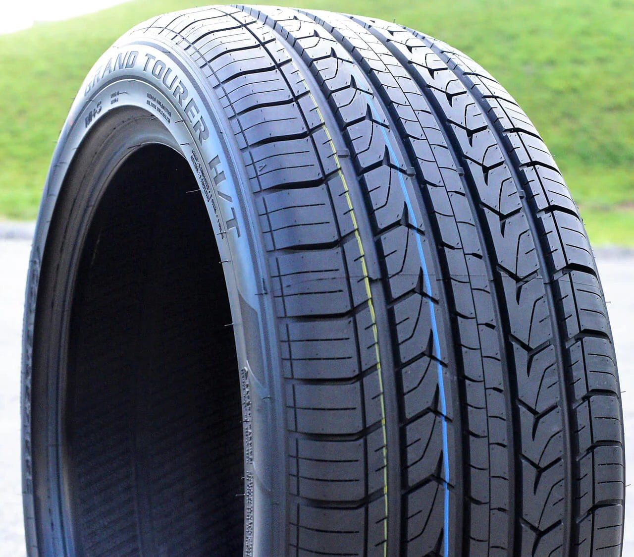 235/60R18 JOYROAD GRAND TOURER H T LLANTA PASAJERO